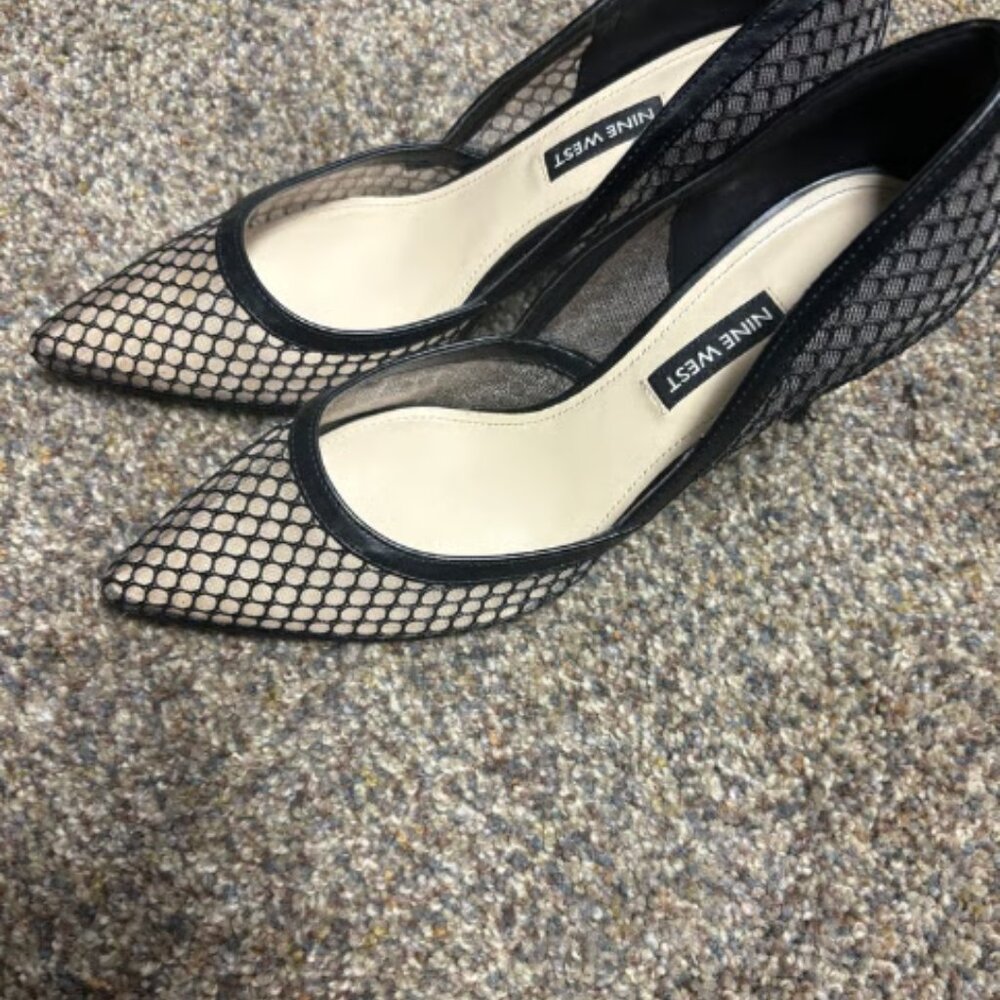 Heels - Picture 3 of 4